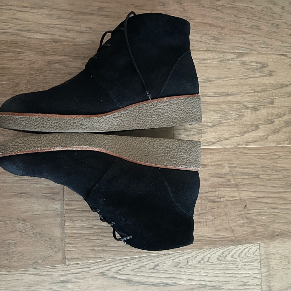 Distressed boot